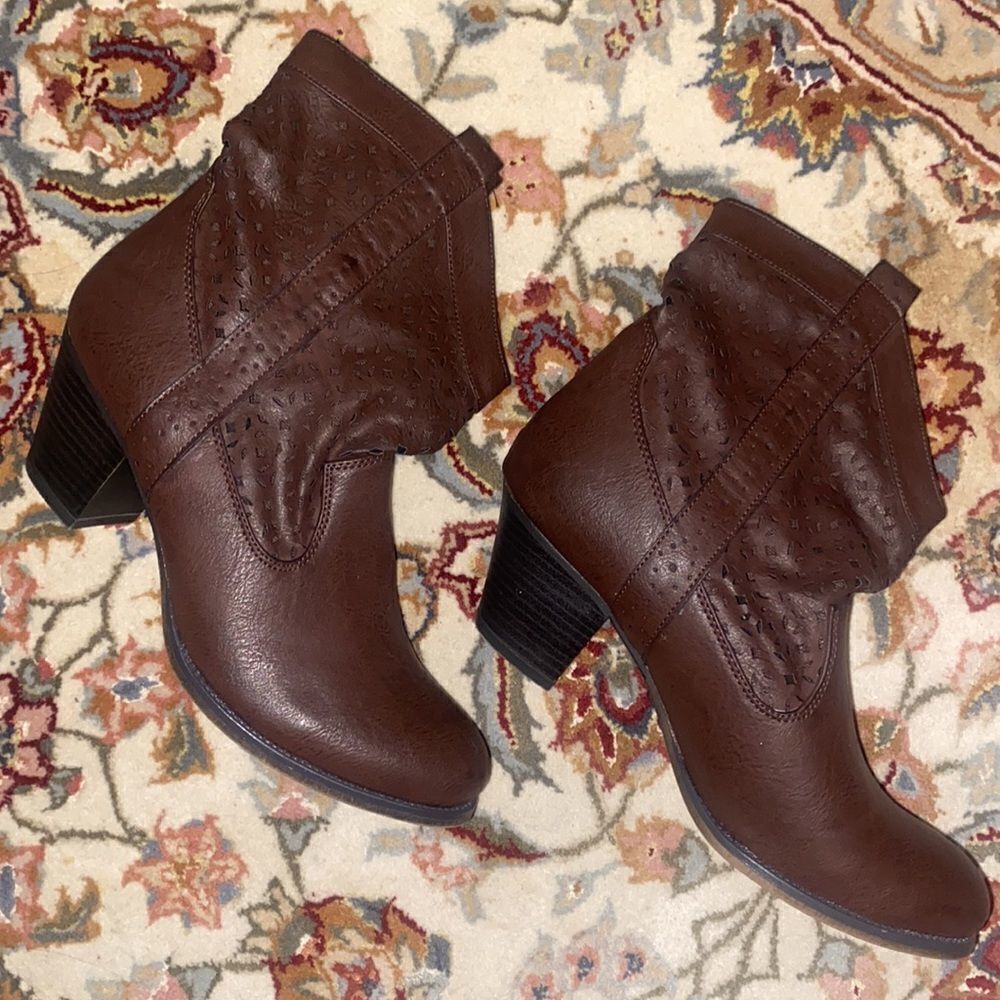 Falls Creek Brandy Booties!